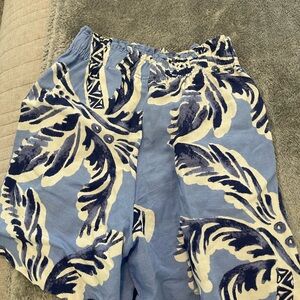 Blue and White Floral Print Elastic Waist Shorts
